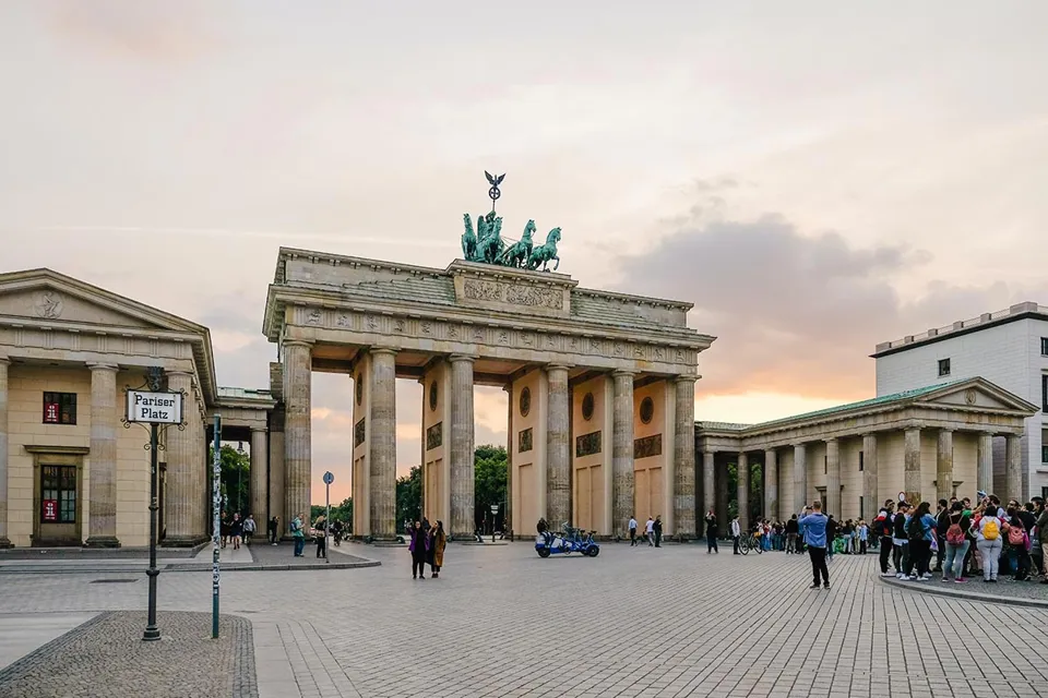 Berlin: Brandenburg Gate