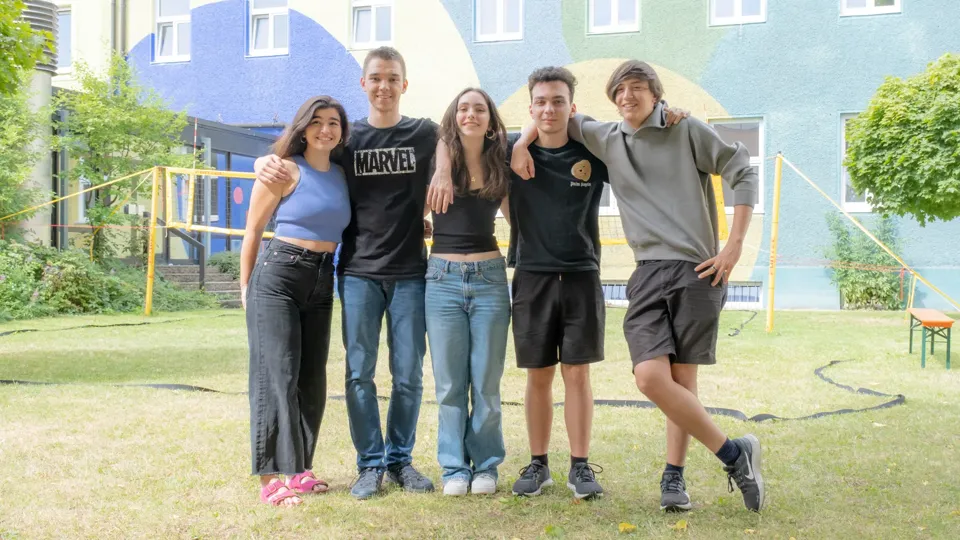 Group on the lawn